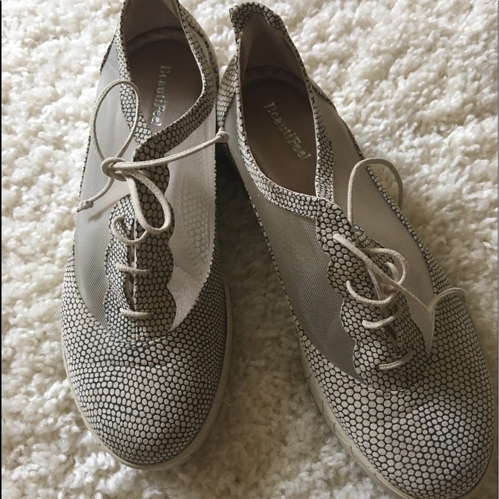 Beautifeel Sneakers.